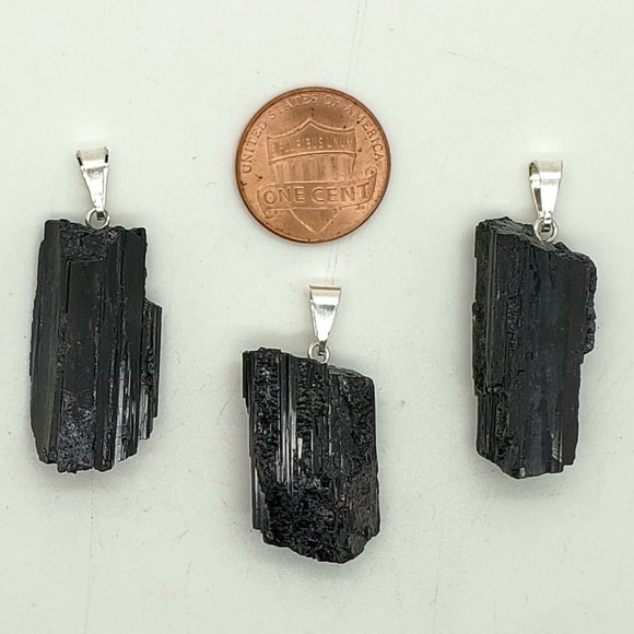 1 Black Tourmaline Pendant - Picture 1 of 2